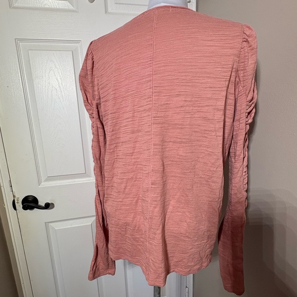 WE THE FREE NATASHA Puffed Shoulder Ruched long sleeve top in Blush Size XL - Picture 4 of 5